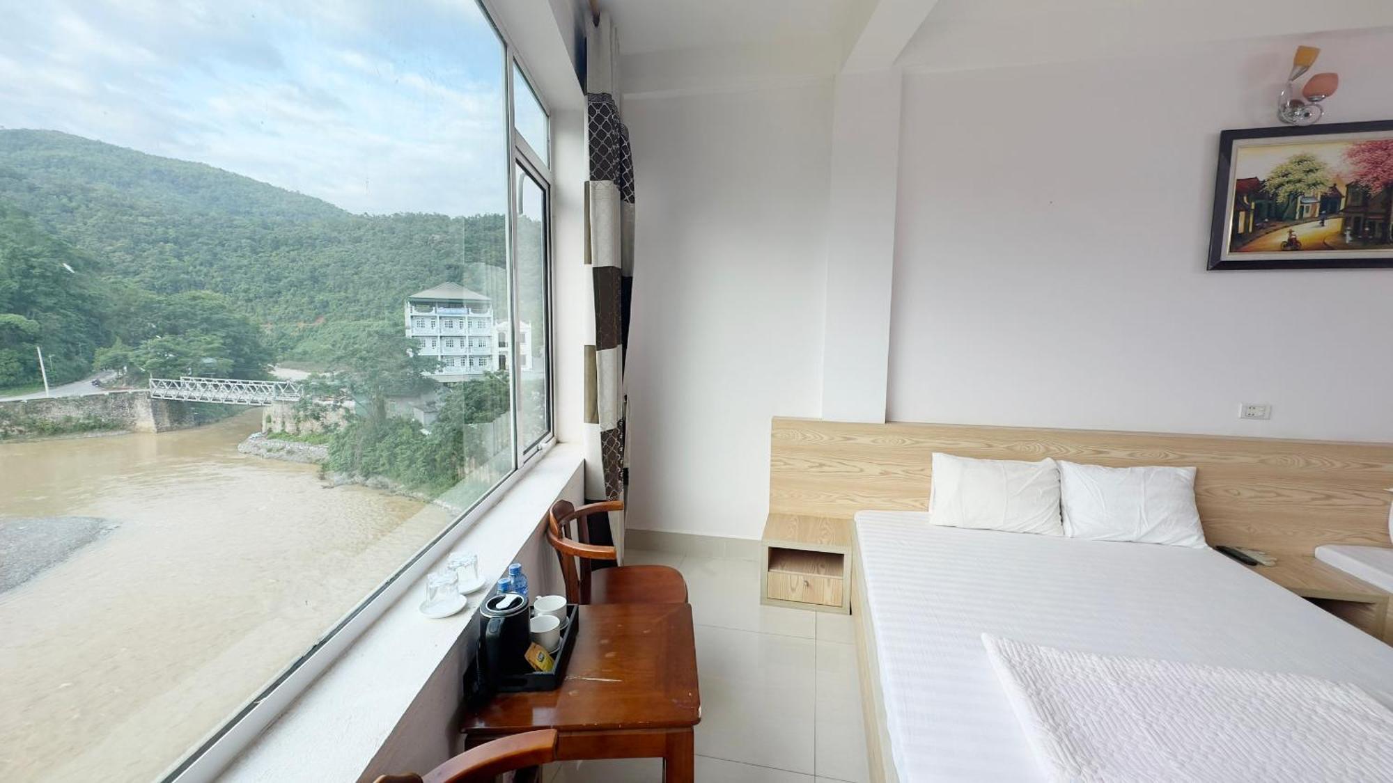 Quy Anh Hotel Bao Lac Town Buitenkant foto