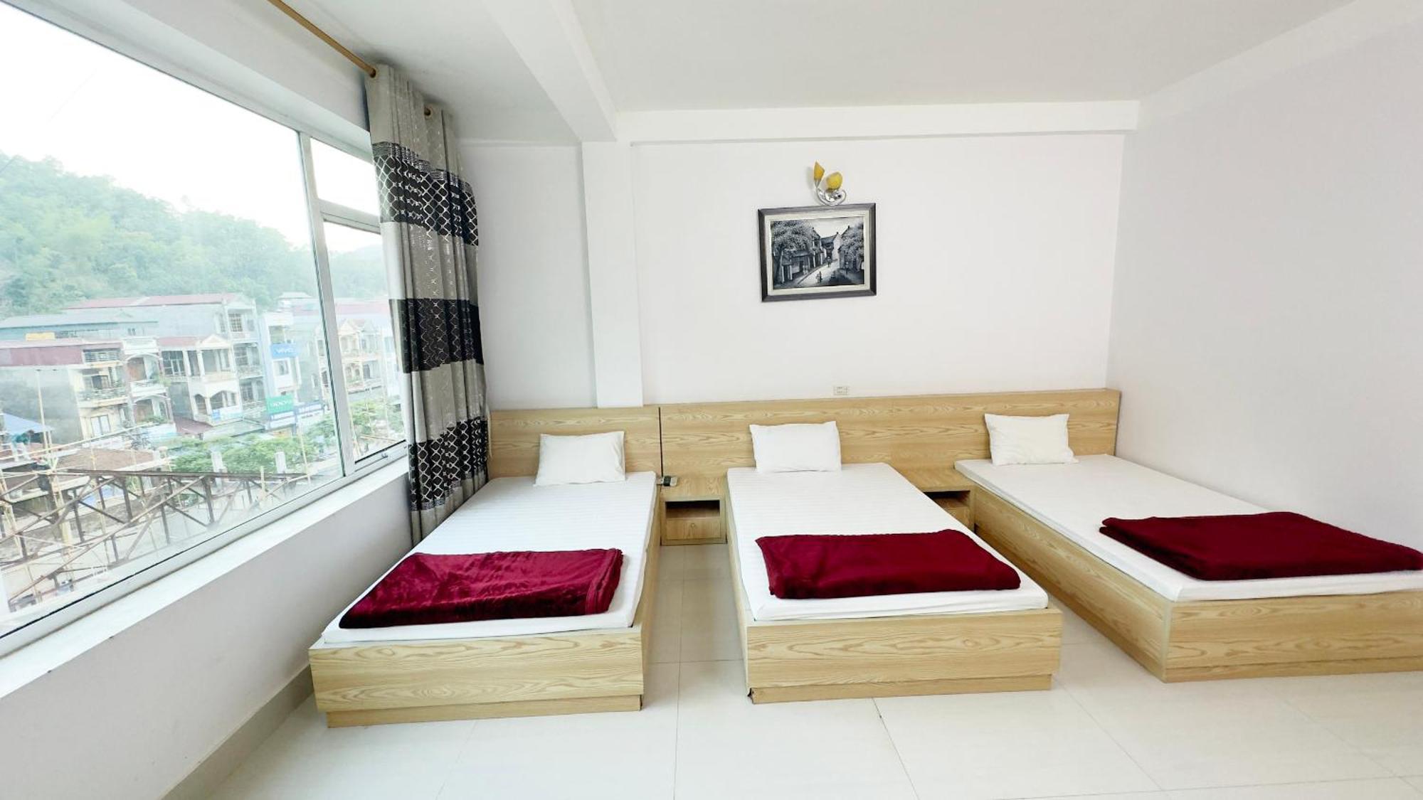 Quy Anh Hotel Bao Lac Town Buitenkant foto