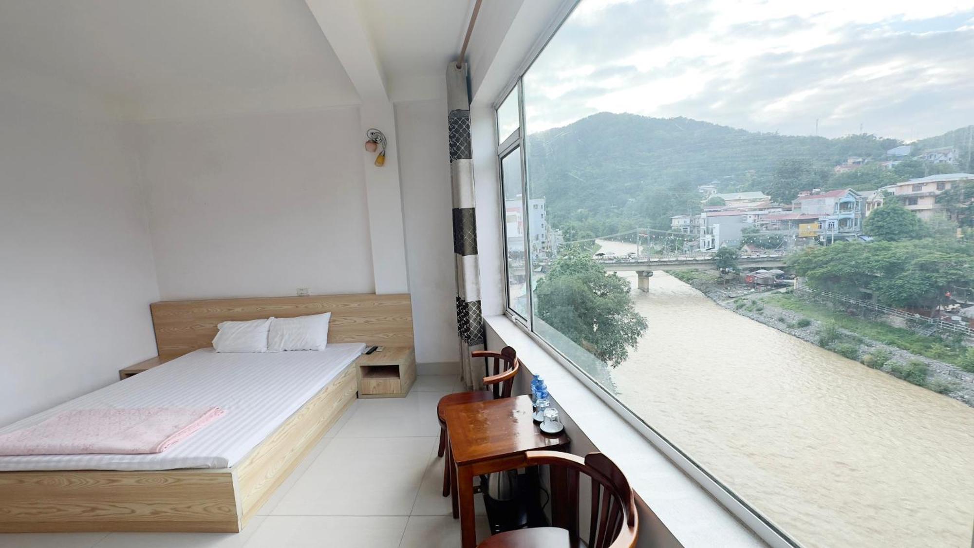 Quy Anh Hotel Bao Lac Town Buitenkant foto
