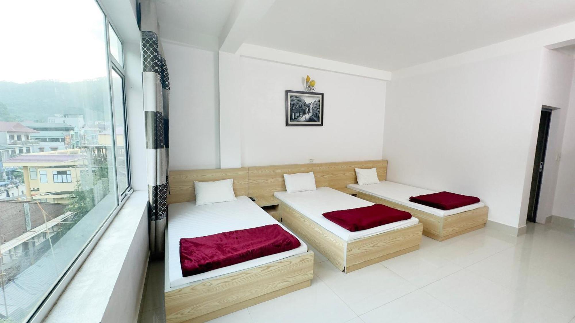 Quy Anh Hotel Bao Lac Town Buitenkant foto